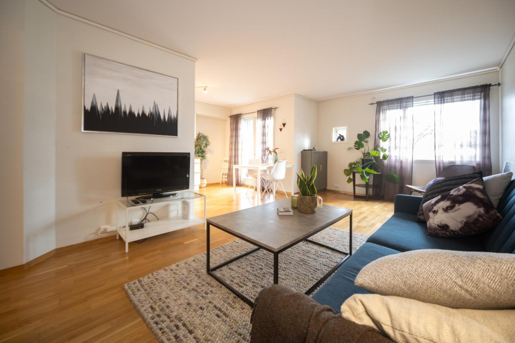 Supersentral 3-Roms Leilighet Med Parkering I Garasje Haugesund Esterno foto